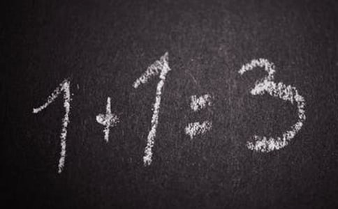 ���Ρ�ȷ�Ǵ����ˣ��Ժ�Ӧ���á�����