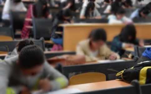 ��ѧ�����ʵ�������ĵ����