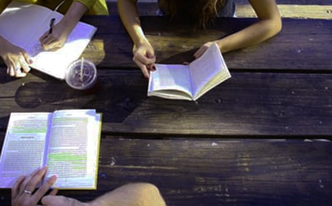 ��ѧ�����ڼҽ����ʵ������ο�����ѡ10ƪ��