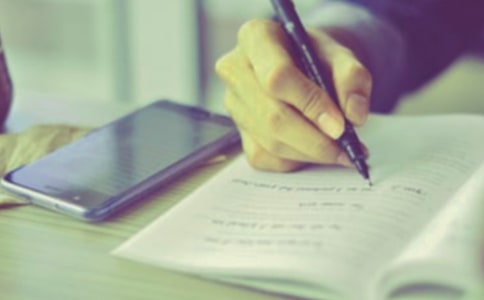 ��Цè�ռǡ�����У�ͨ��15ƪ��