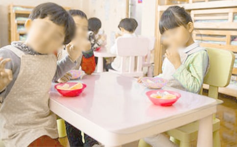 �Զ�Ů�İ��ľ���