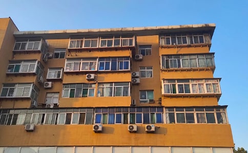 �����Բ鱨��