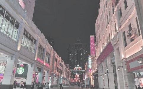 �㳡���б���