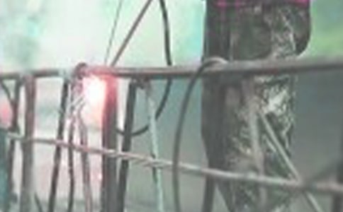 �й�����Э��2004�깤���ܽ�