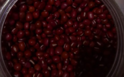 �춹�ɳ���¼Сѧ������300��15ƪ[����]