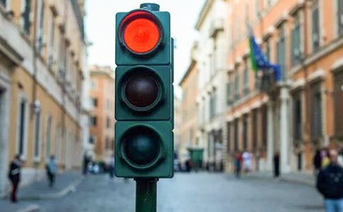 ���̵�������