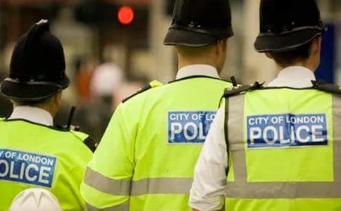 ������ӵ�ʵ������