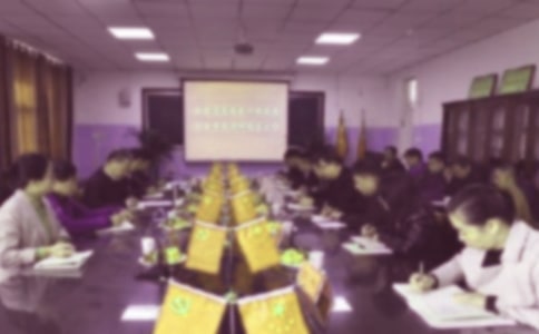 ���н��񴦸�������ְ����