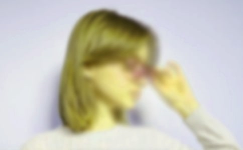 ��һ��Ů��д����