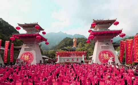 �������