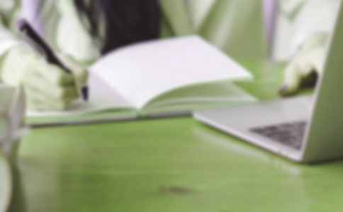 �������񶥸�ʵϰ����