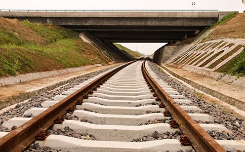 �����Ե��к�