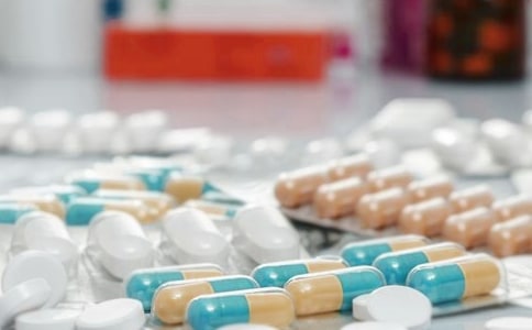 ����ԺҩƷҽ����е�Բ鱨��3ƪ