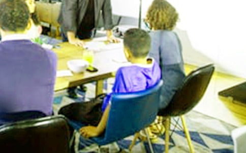 ˫��������̸������㱨��ͨ��6ƪ��