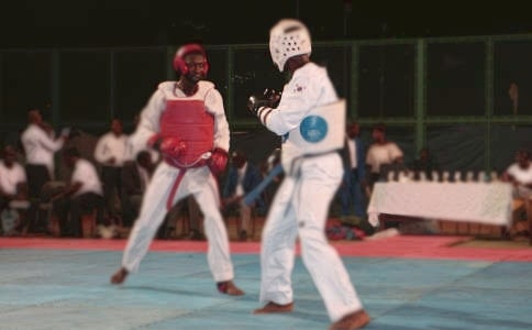 ��ȭ��������